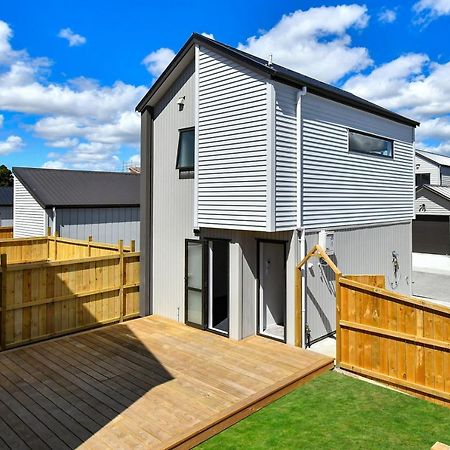 4 Bedroom Home Fully Furnished In Papakura, Auckland Luaran gambar