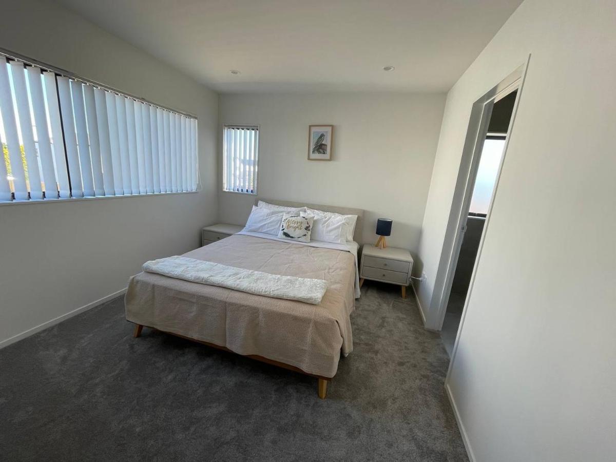 4 Bedroom Home Fully Furnished In Papakura, Auckland Luaran gambar